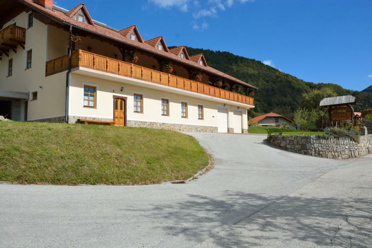 Okroglice 莫乞夫尼克旅馆酒店 外观 照片